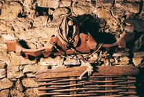 Yugo y correajes para la yunta. Los habitantes de Igartubeiti se convirtieron en arrendatarios apegados a la agricultura tradicional